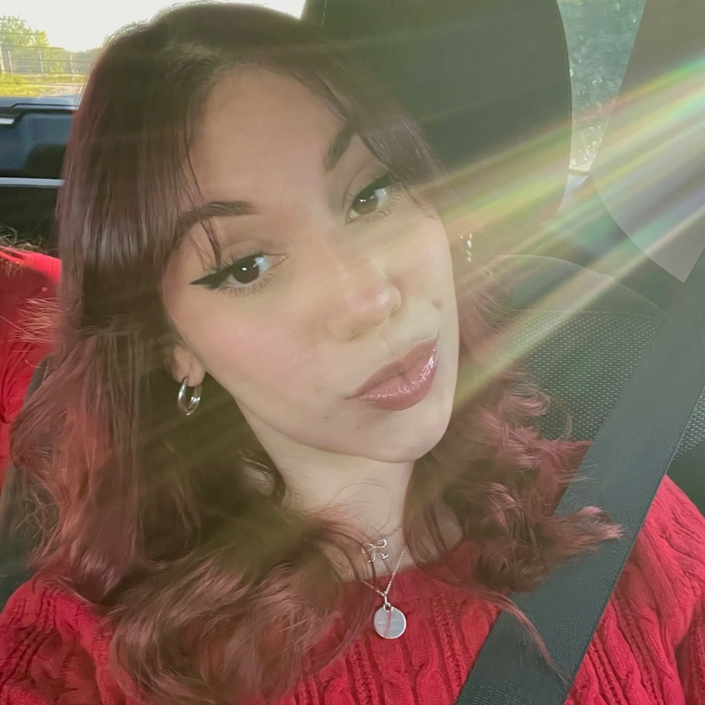 Meet your Posher, Nailea
